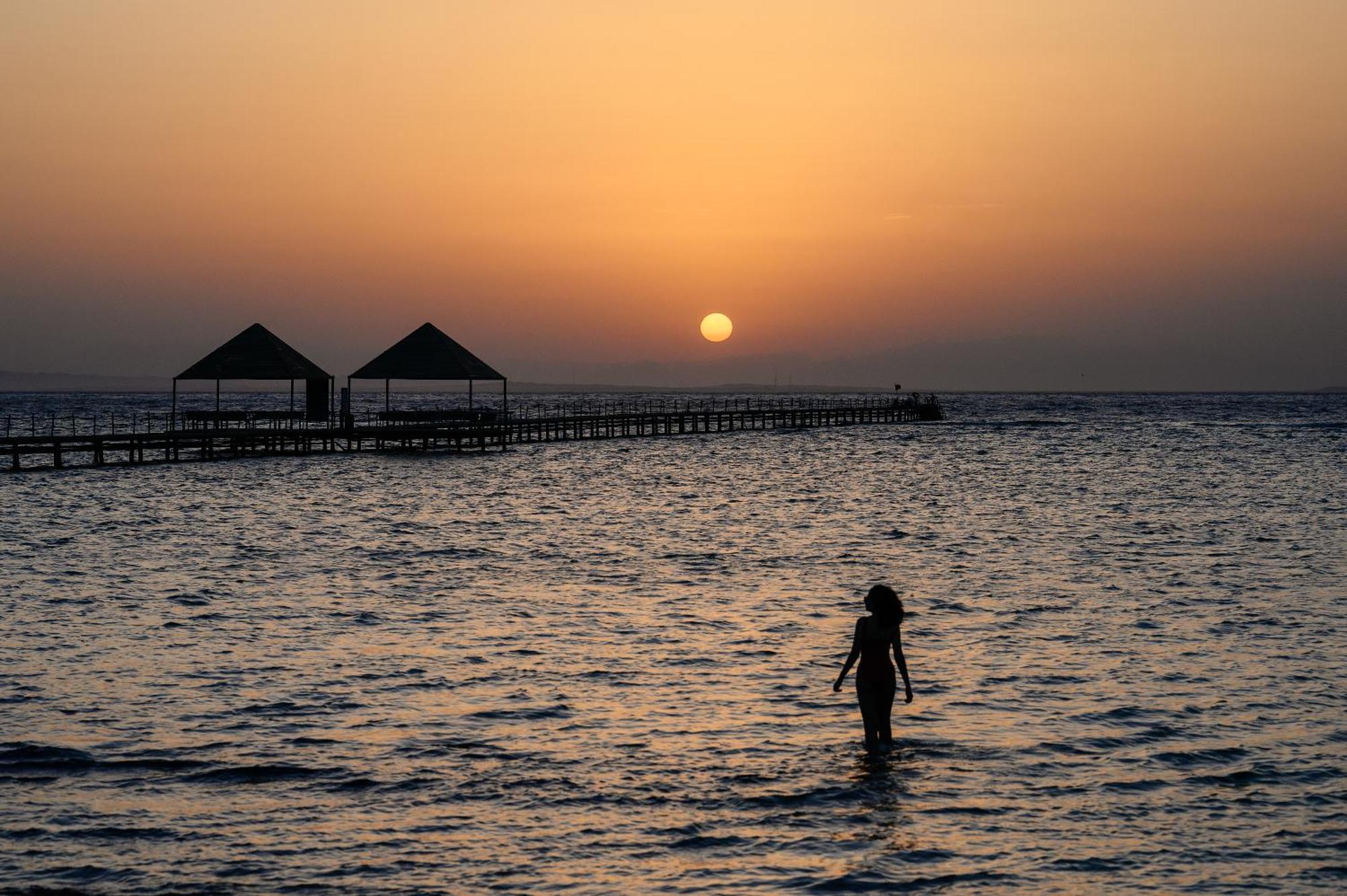 Iberotel Redsina ชาร์มเอลชีค ภายนอก รูปภาพ Sunset at the Dead Sea